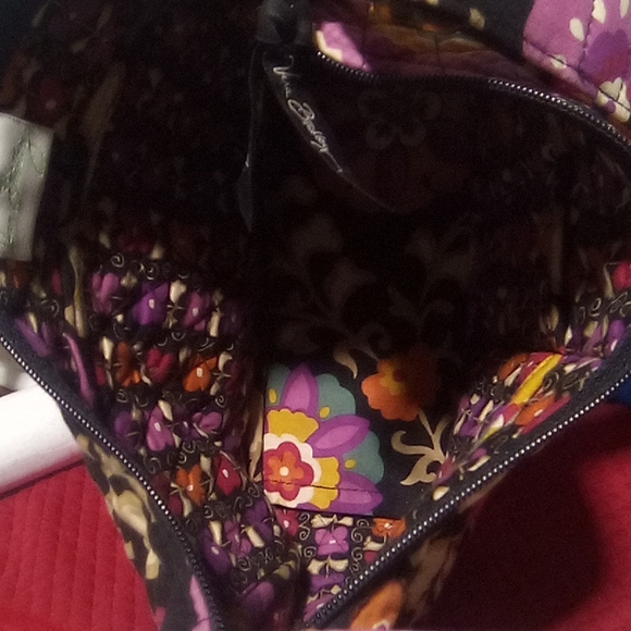 Beautiful Pattern Vera Bradley Shoulder Bag Retired Print - Picture 10 of 13